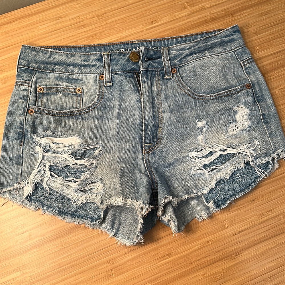 Hi rise festival. American eagle shorts